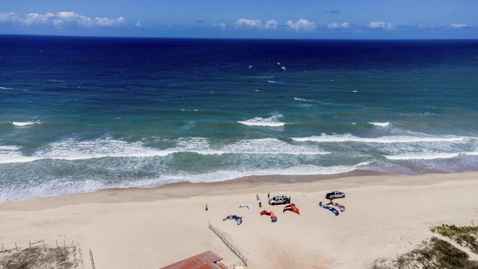 kitesurfers in Taiba Brazil, preparing for a downwinder